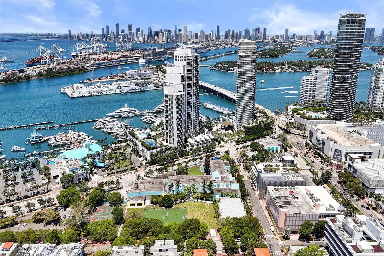 A12021384 — Miami Beach — 22