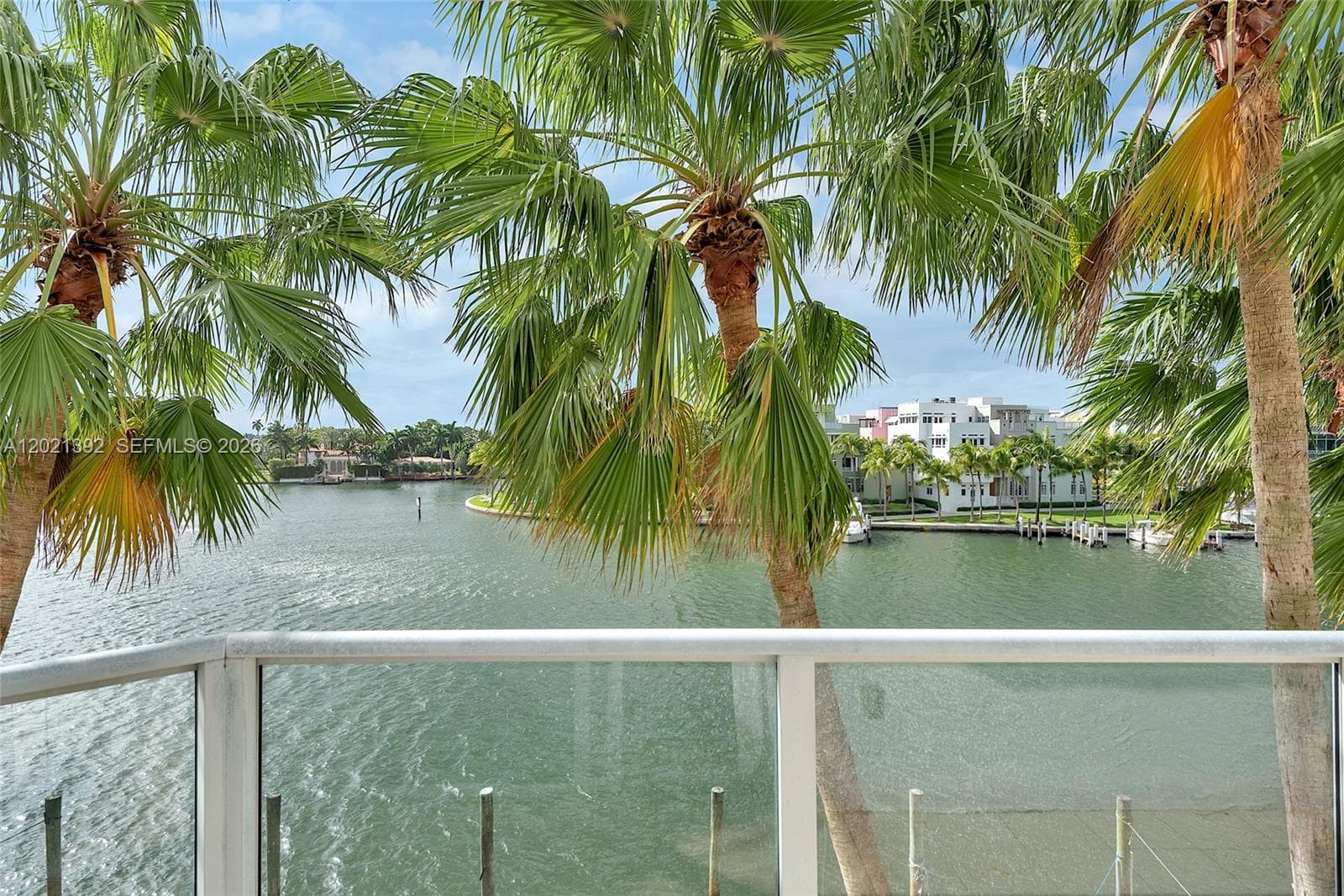 A12021392 — Miami Beach — 2