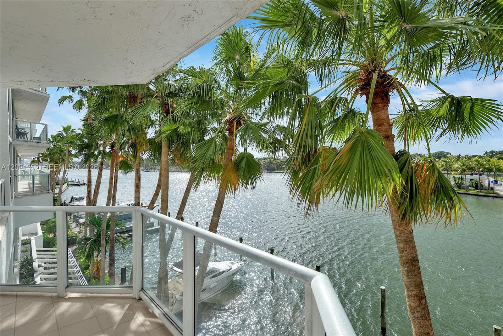 A12021392 — Miami Beach