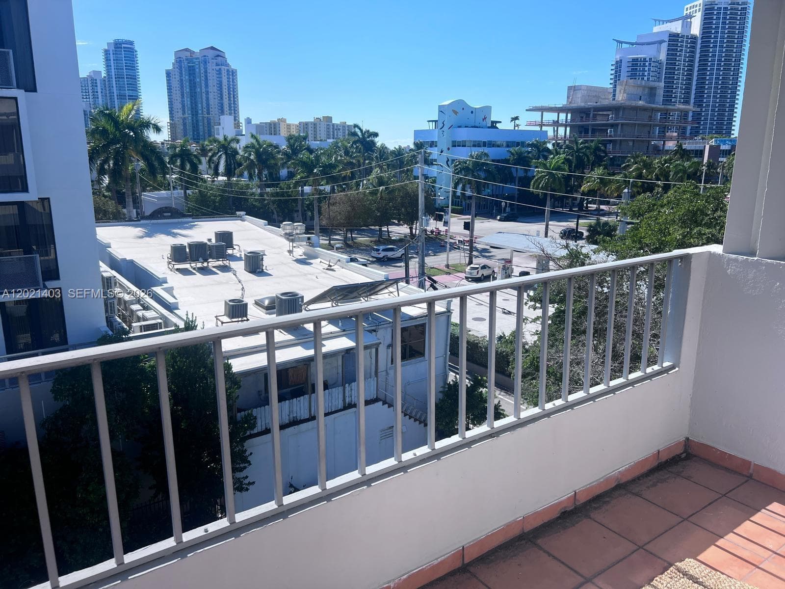 A12021403 — Miami Beach — 12