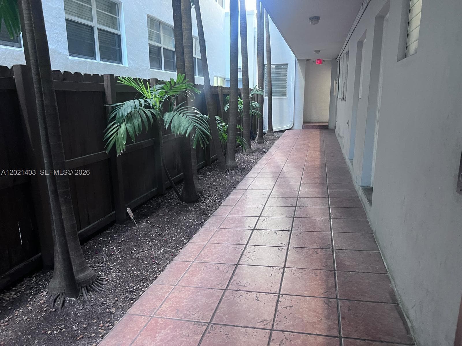 A12021403 — Miami Beach
