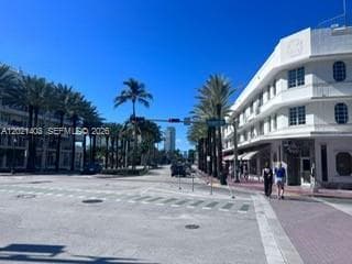 A12021403 — Miami Beach — 21