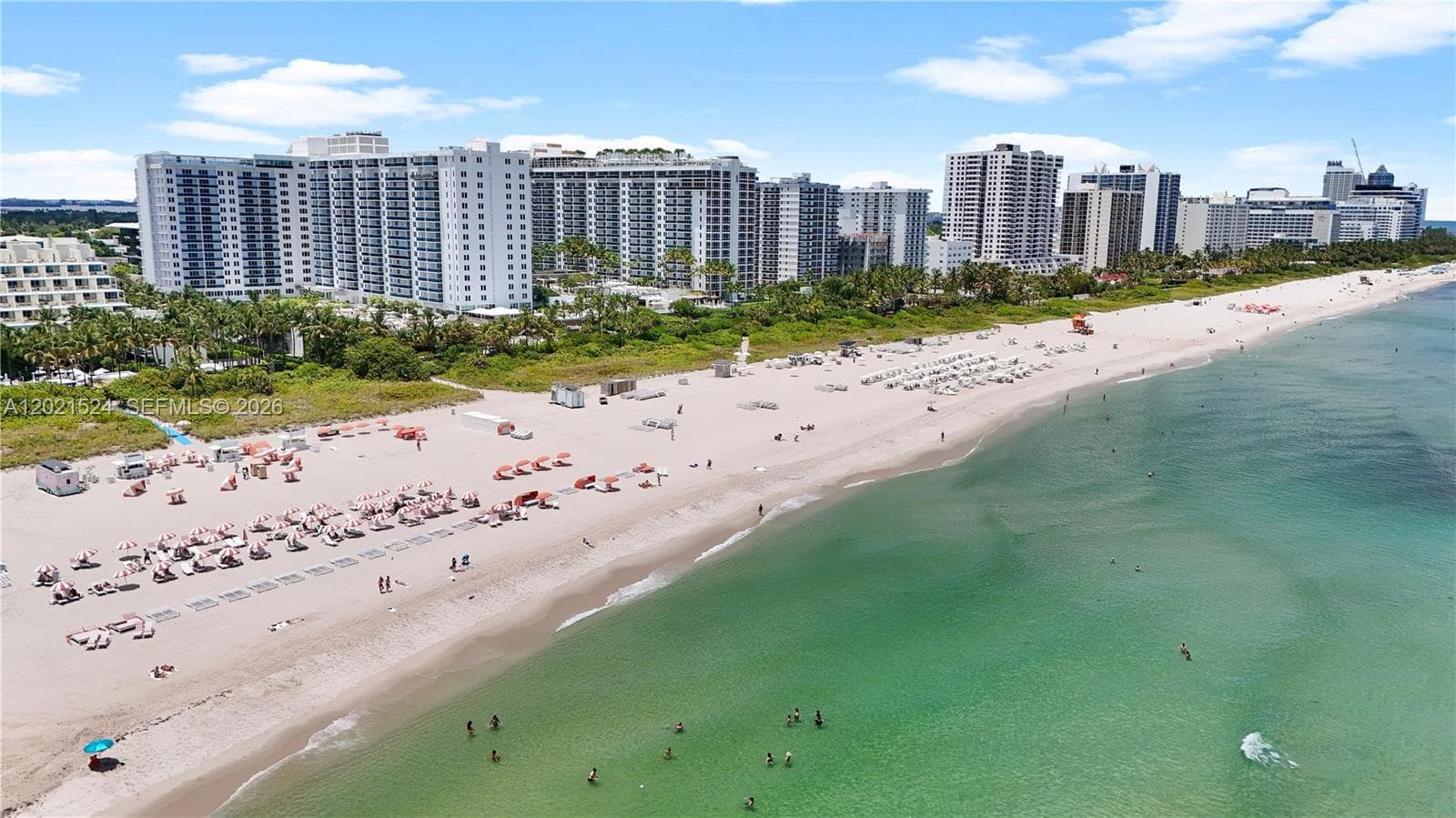 A12021524 — Miami Beach — 51