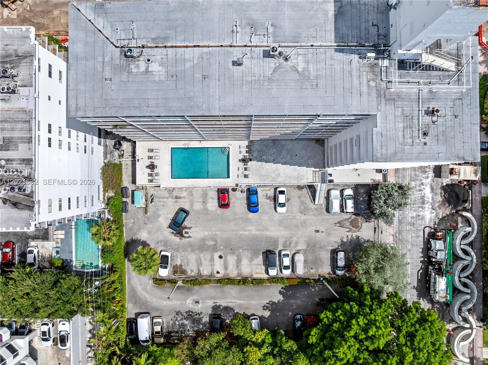 A12021582 — Miami Beach — 26
