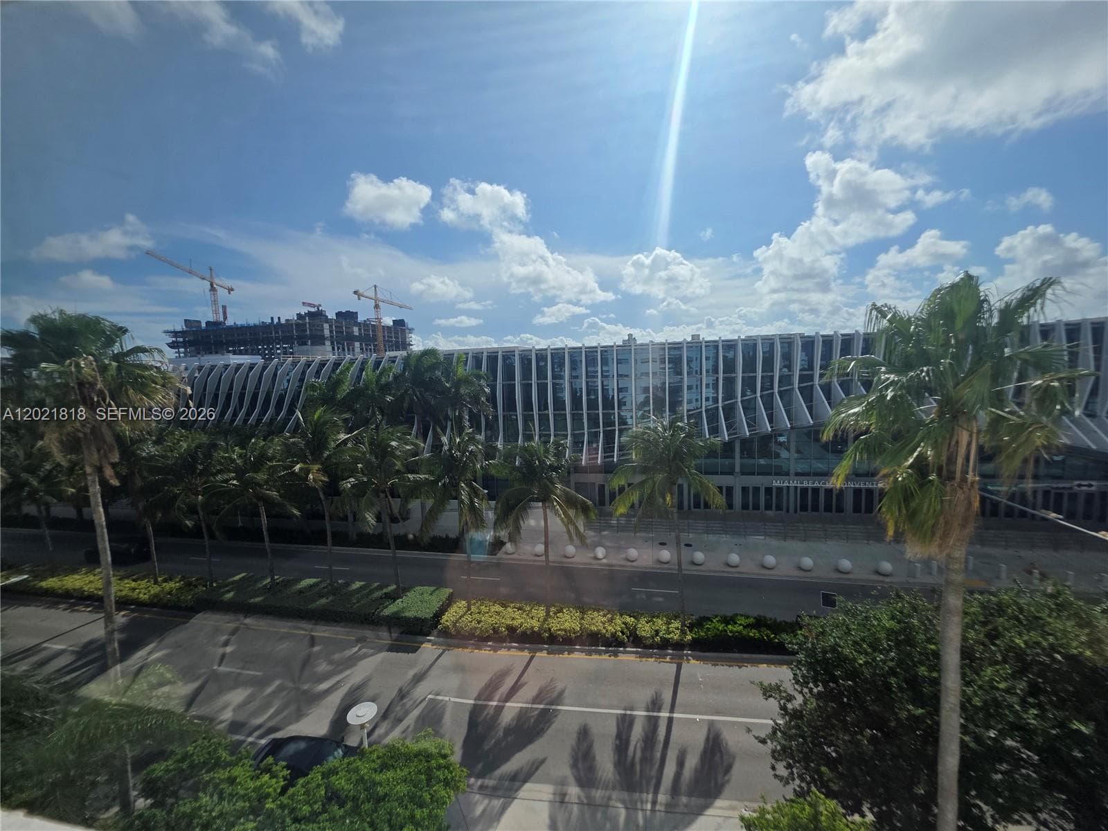 A12021818 — Miami Beach — 19