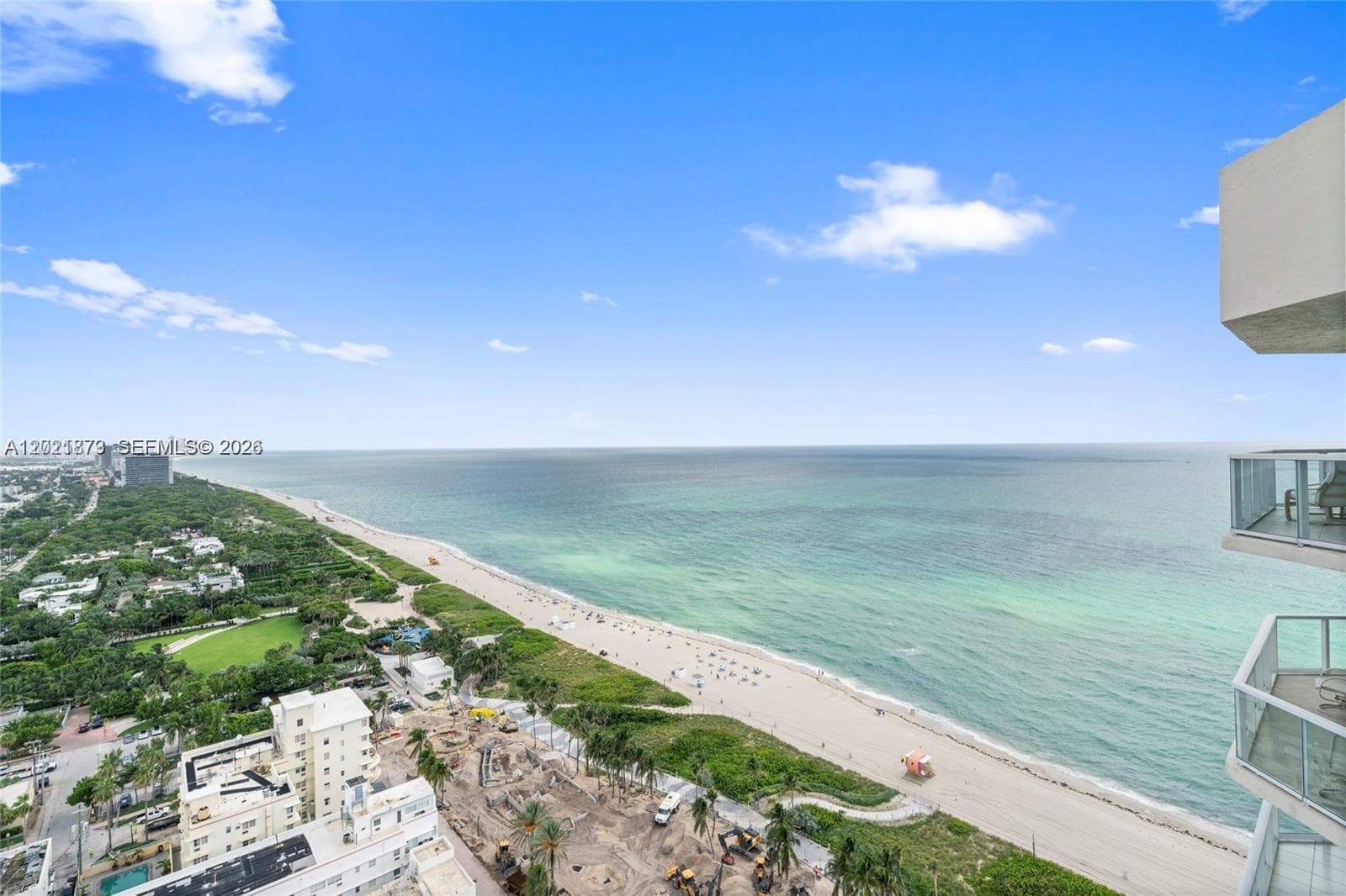 A12021873 — Miami Beach — 10