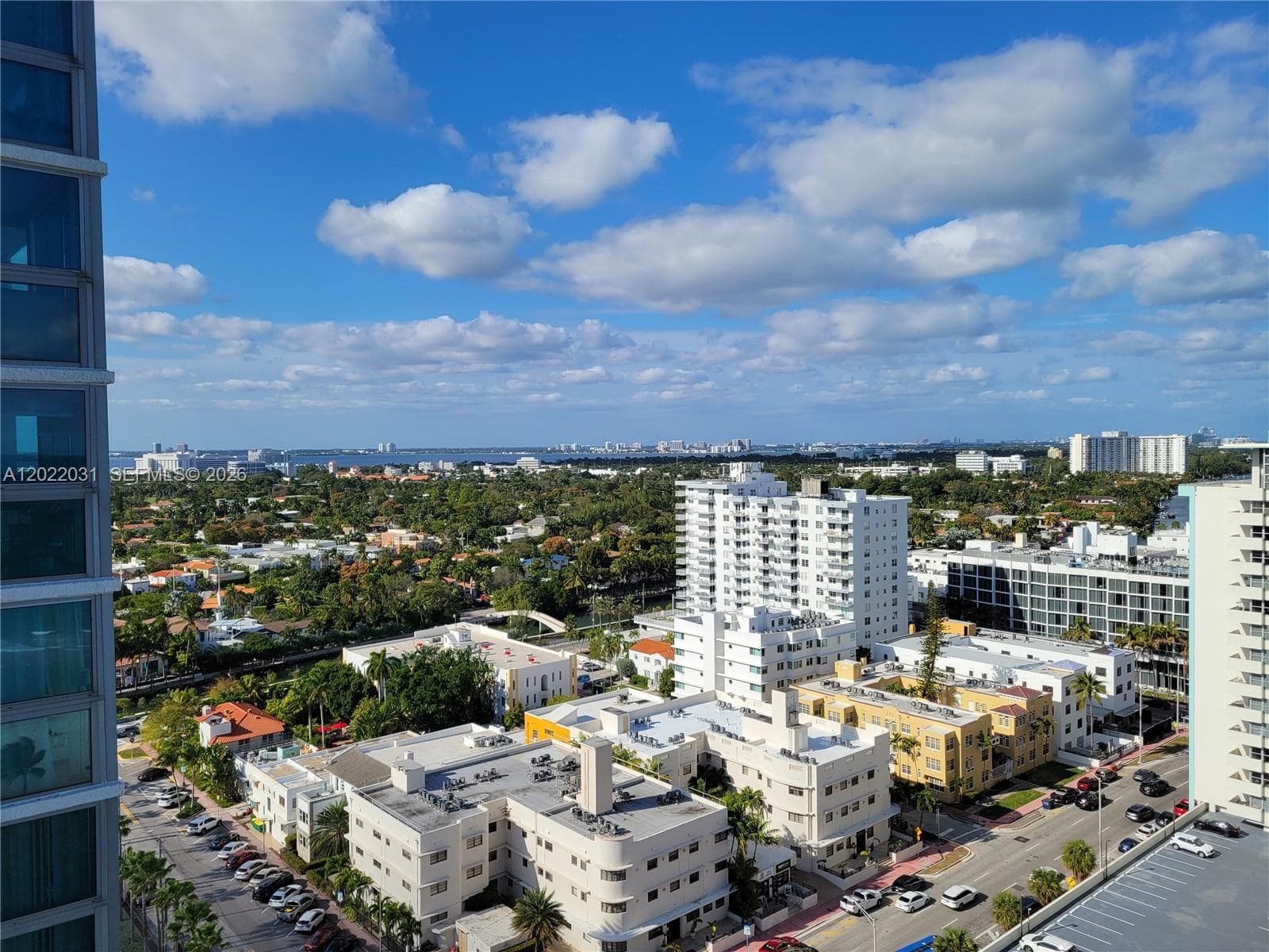 A12022031 — Miami Beach — 26