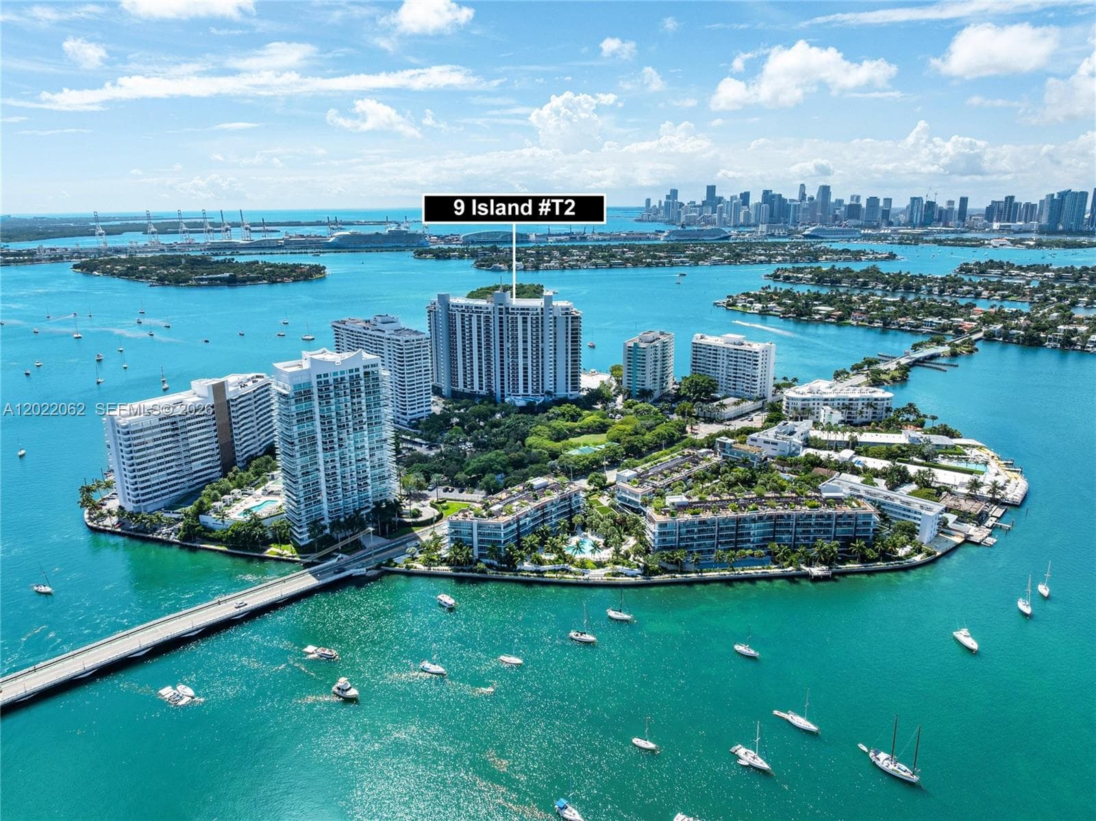 A12022062 — Miami Beach — 47