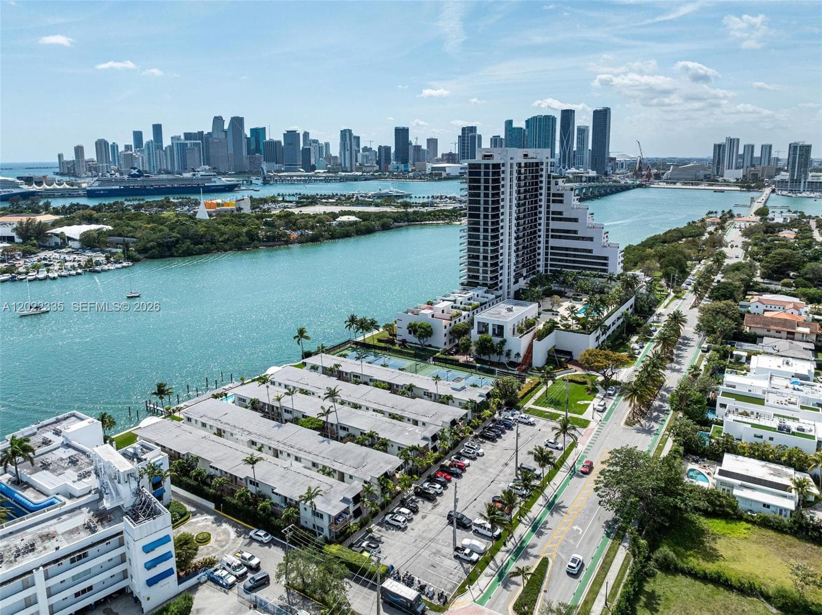 A12022335 — Miami Beach — 26