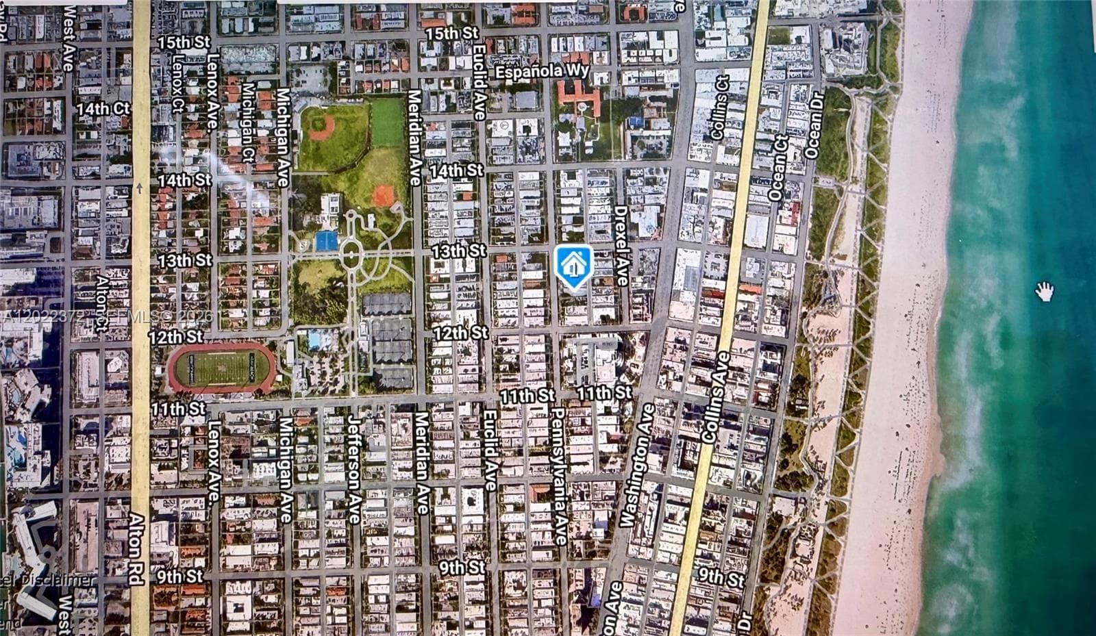 A12022372 — Miami Beach — 25