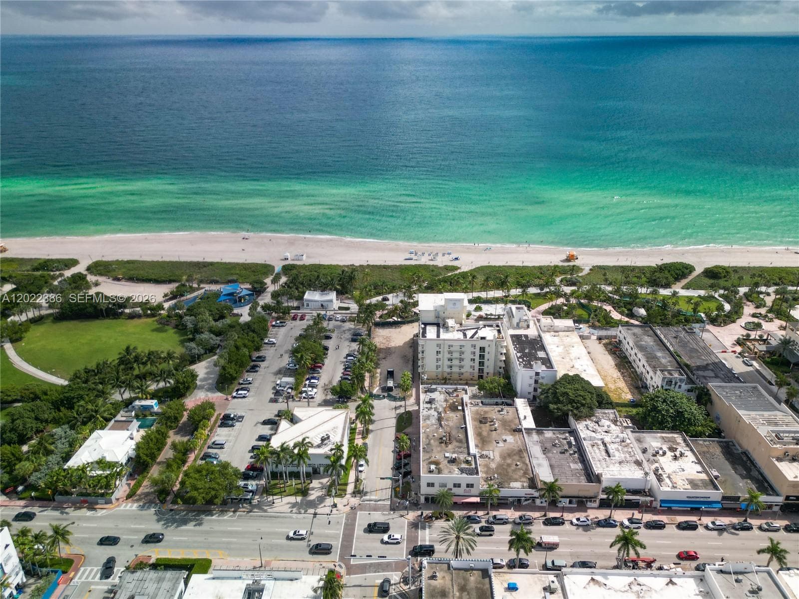 A12022386 — Miami Beach — 16