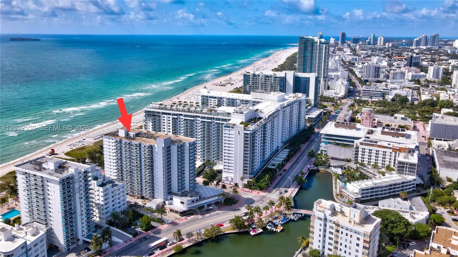 A12022550 — Miami Beach — 42