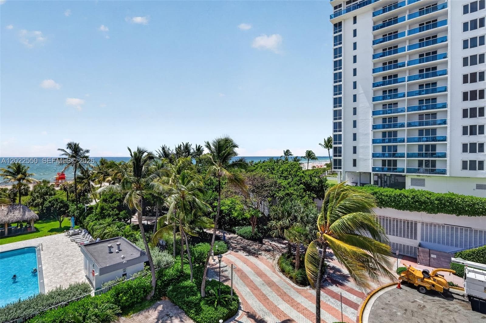A12022550 — Miami Beach — 29
