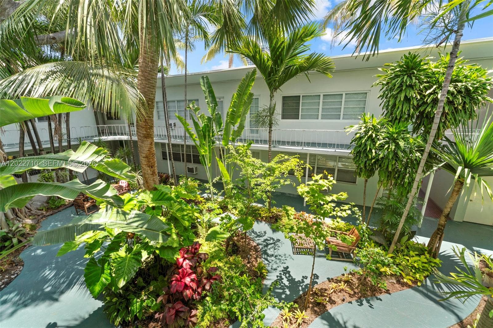 A12022710 — Miami Beach — 12