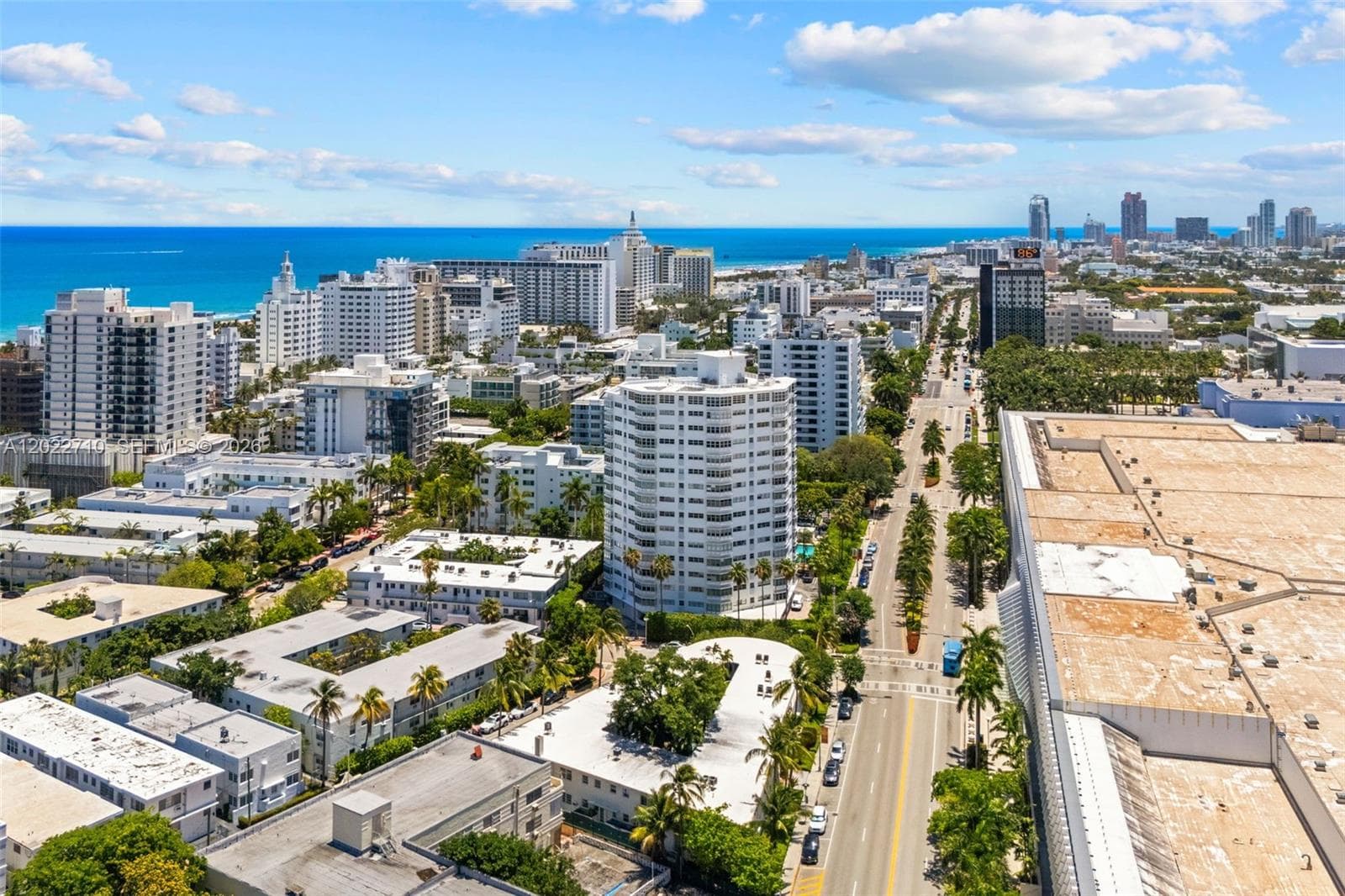 A12022710 — Miami Beach — 32