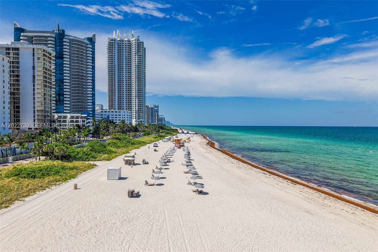 A12022739 — Miami Beach — 46