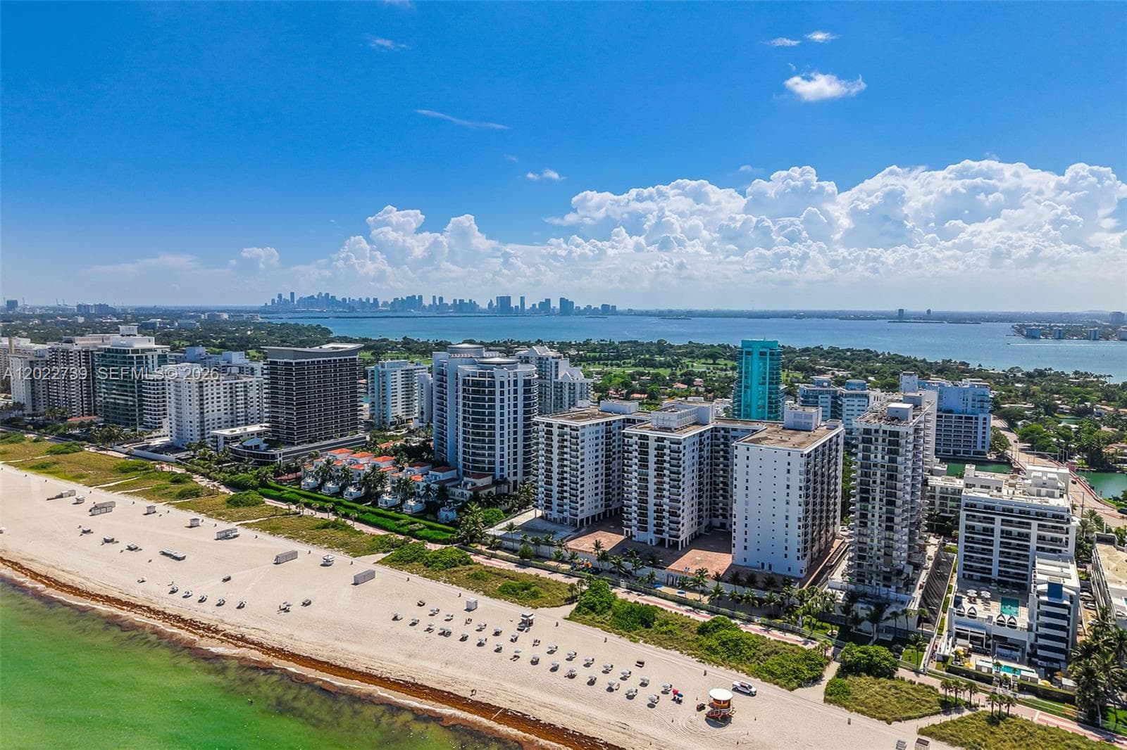 A12022739 — Miami Beach — 41