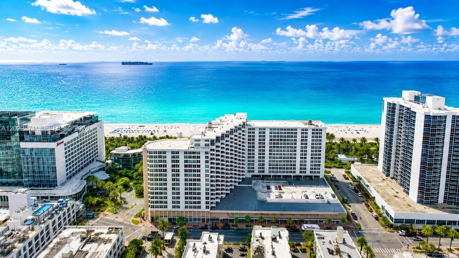 A12022871 — Miami Beach