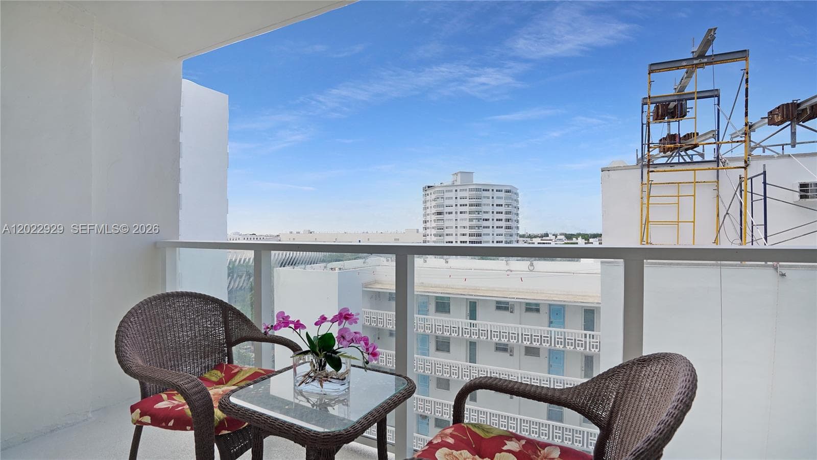 A12022929 — Miami Beach — 8