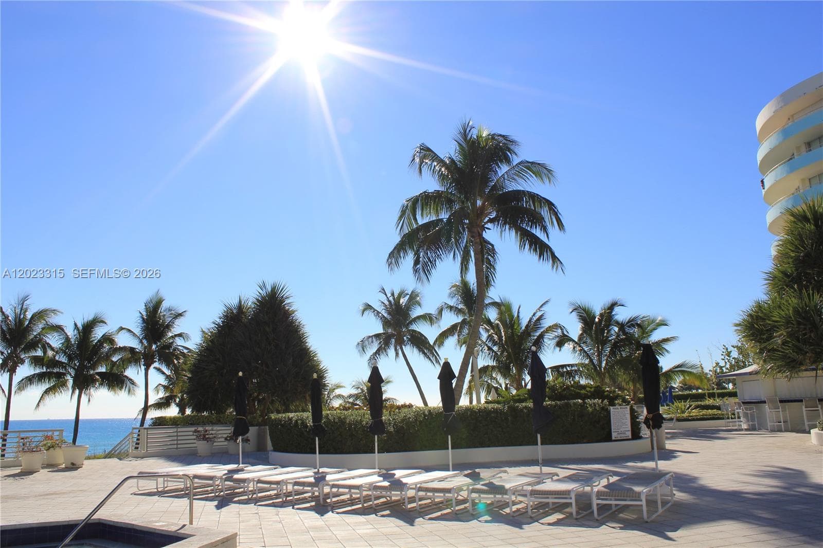 A12023315 — Miami Beach — 19