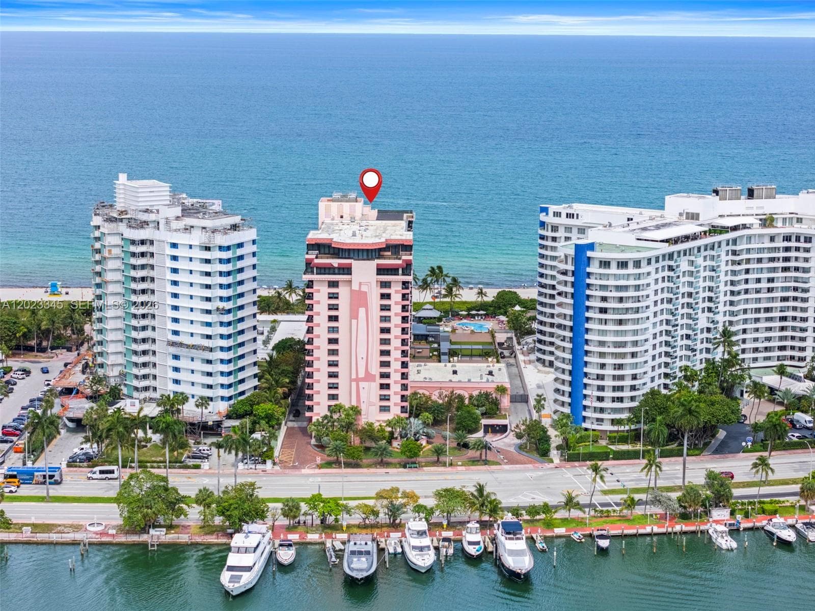 A12023345 — Miami Beach — 20