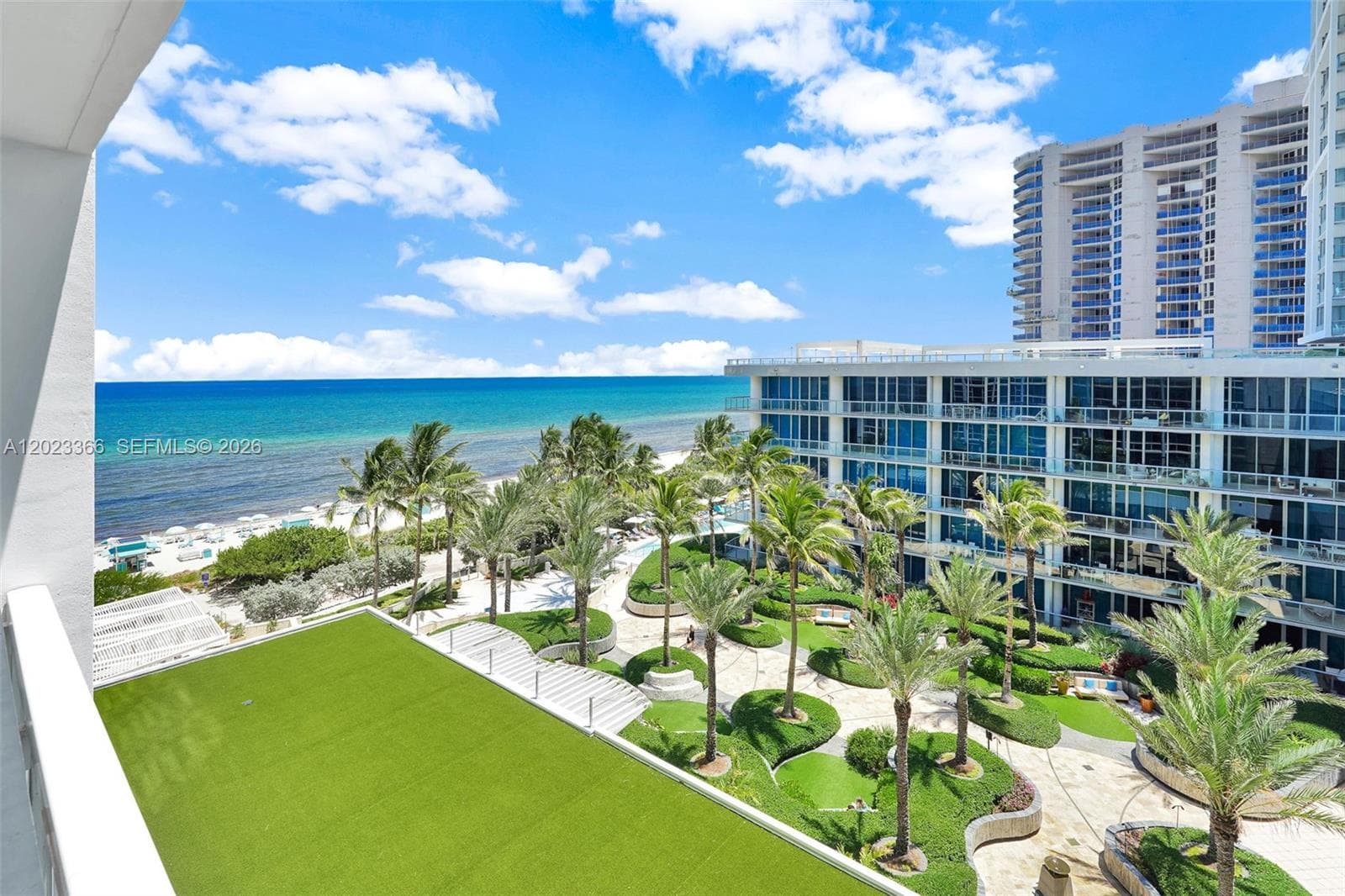 A12023366 — Miami Beach — 7