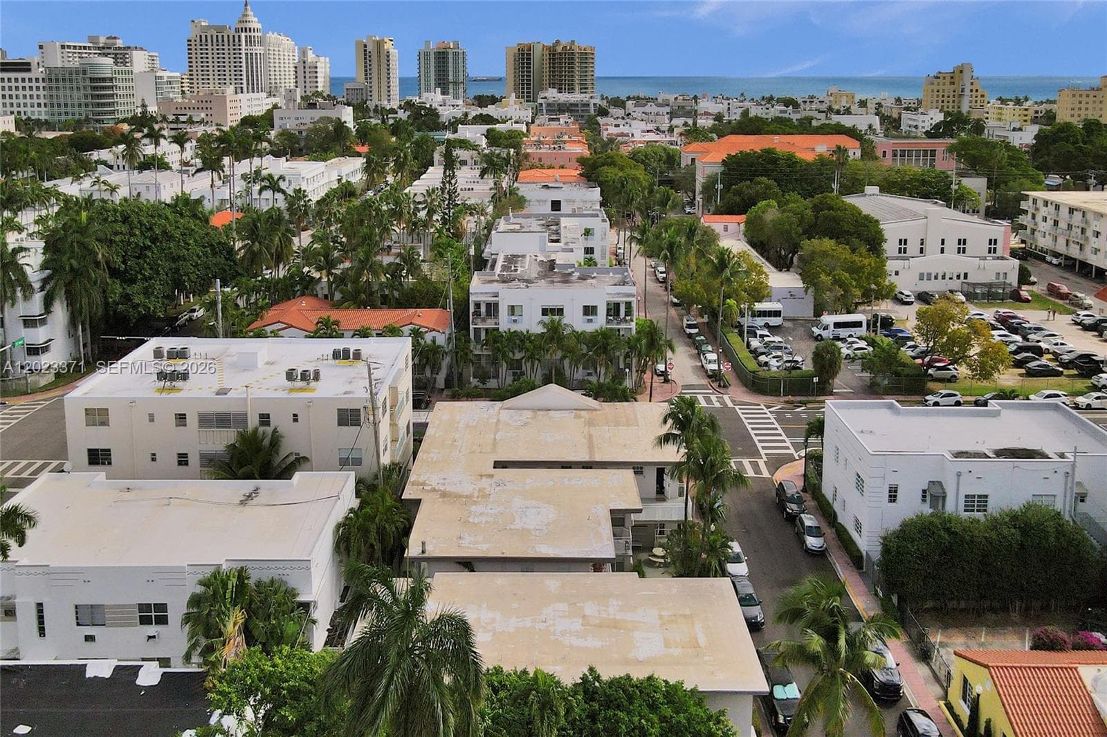 A12023371 — Miami Beach — 16