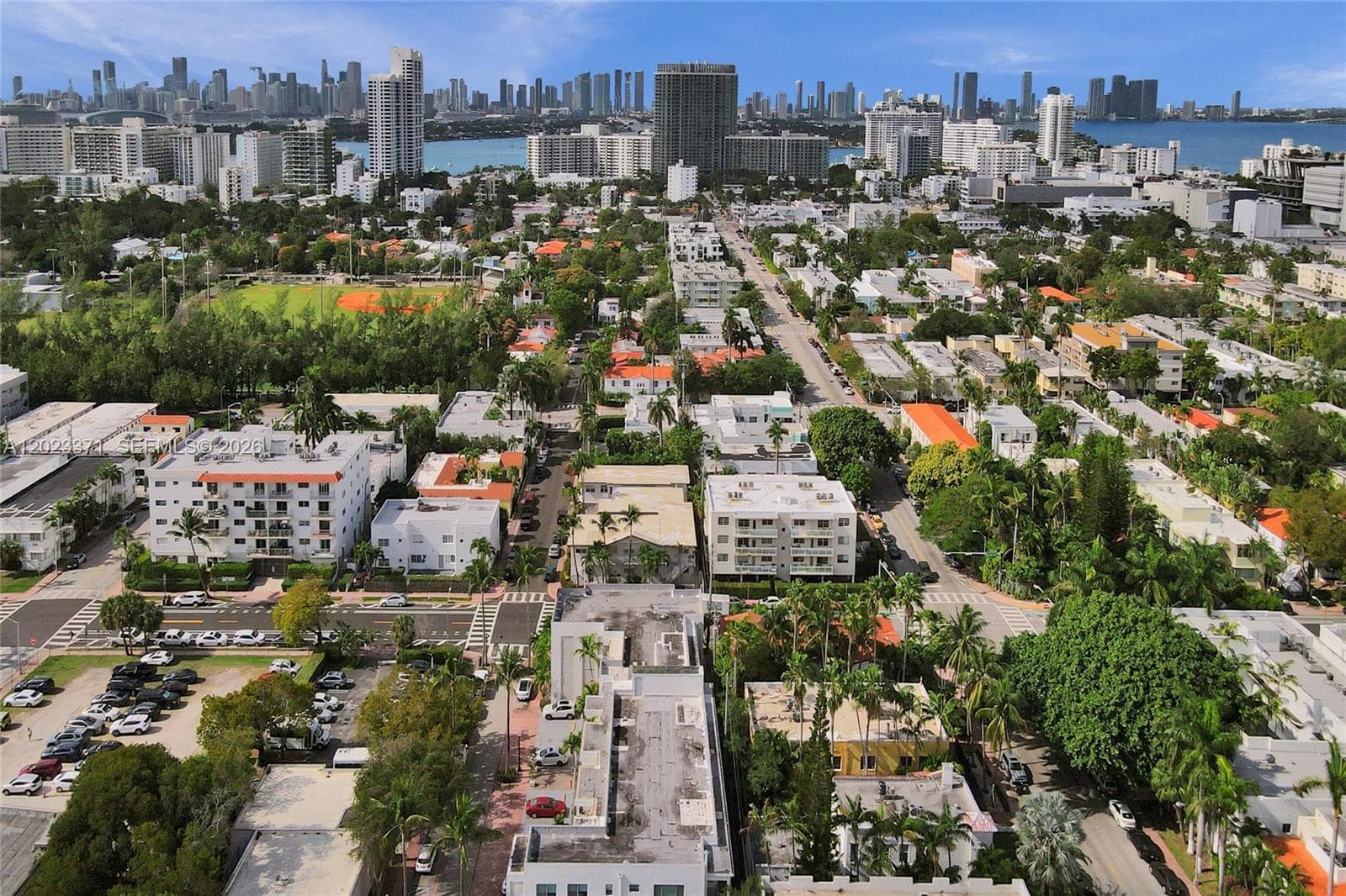 A12023371 — Miami Beach — 26