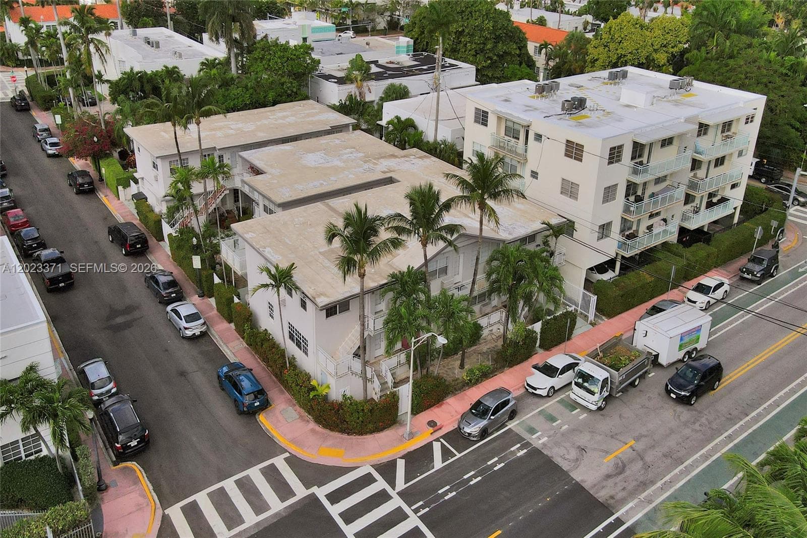 A12023371 — Miami Beach — 14