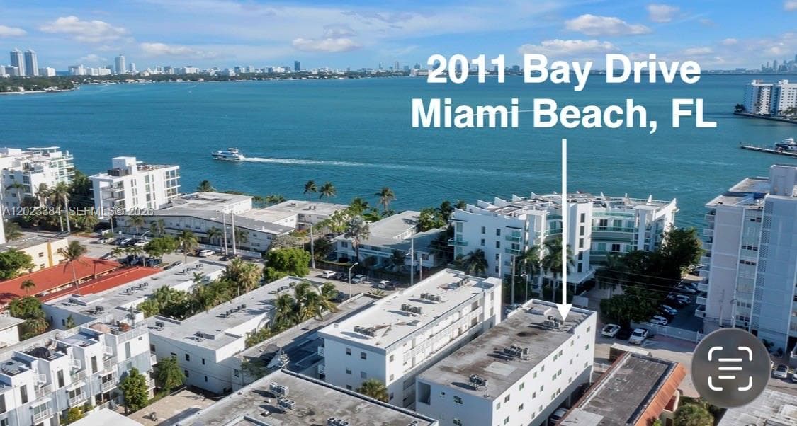 A12023384 — Miami Beach — 7