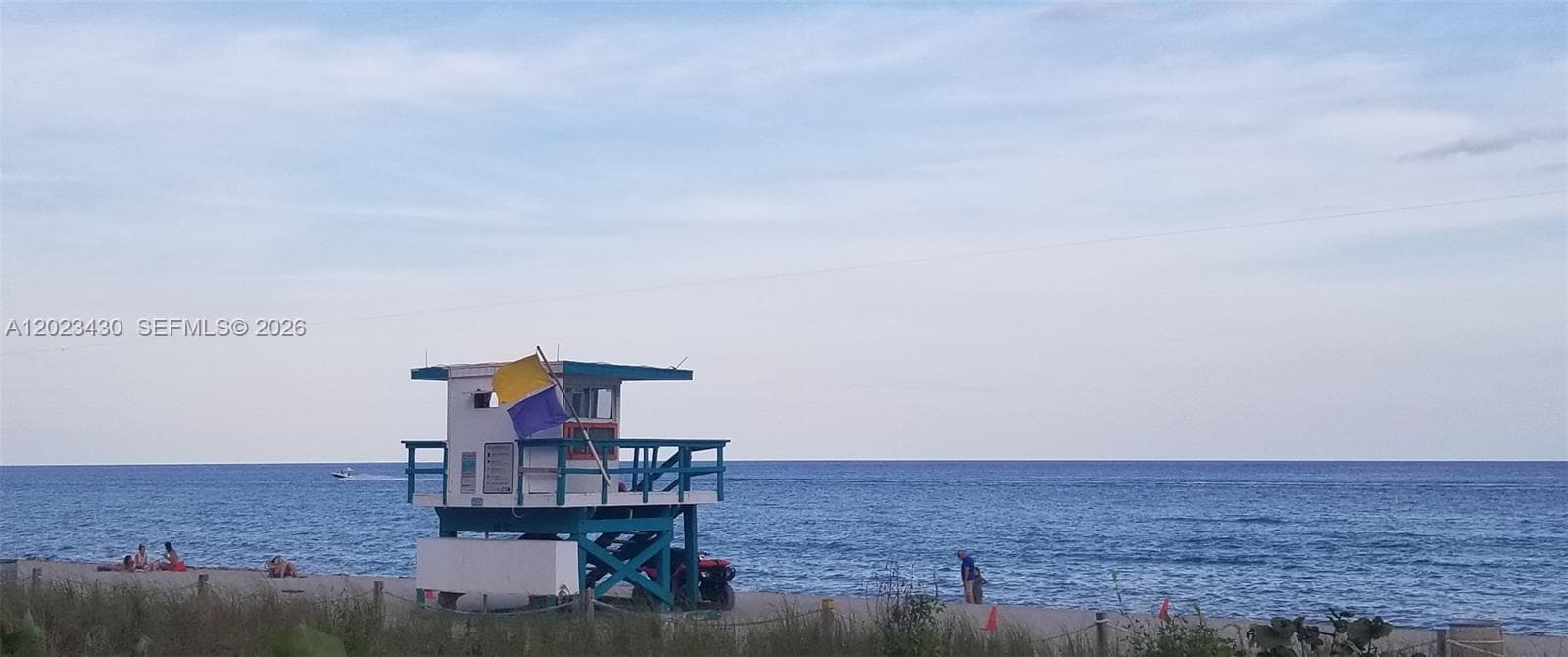 A12023430 — Miami Beach — 14