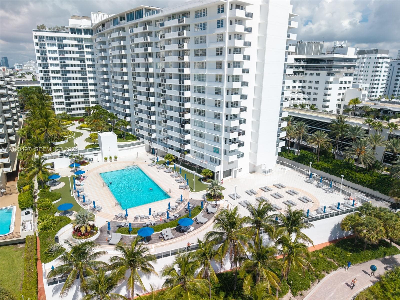 A12023497 — Miami Beach — 3