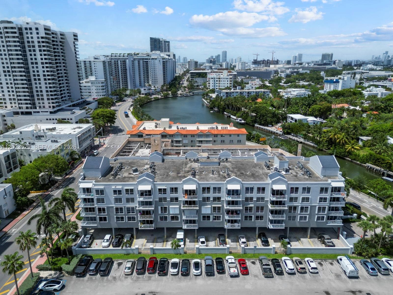 A12023529 — Miami Beach — 3