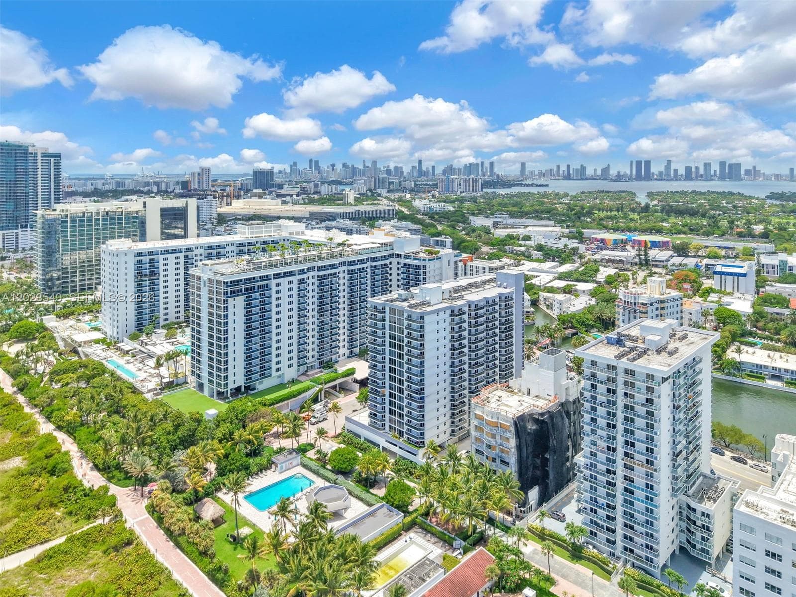 A12023549 — Miami Beach — 34