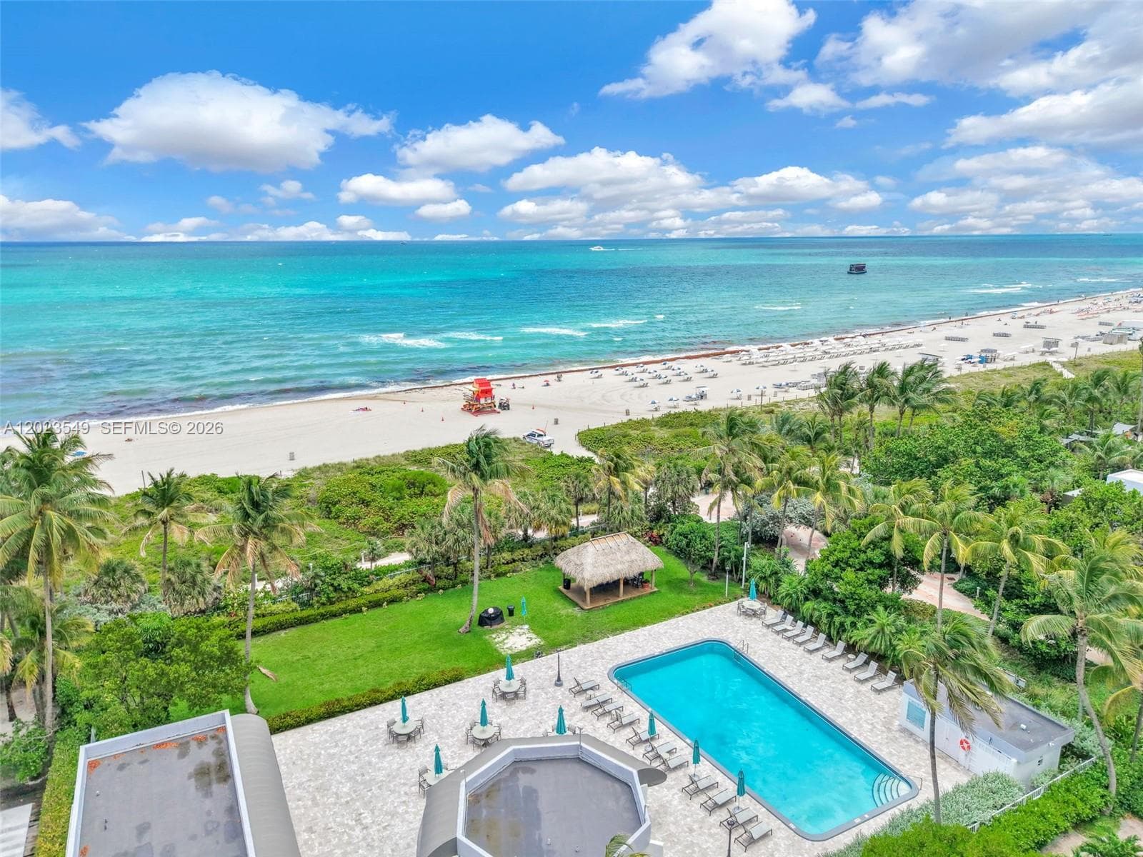 A12023549 — Miami Beach — 33