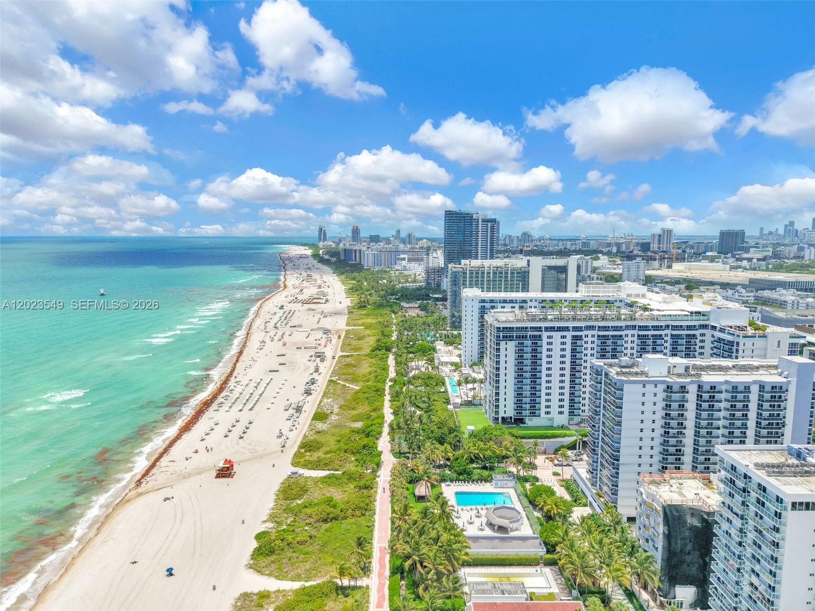 A12023549 — Miami Beach — 35