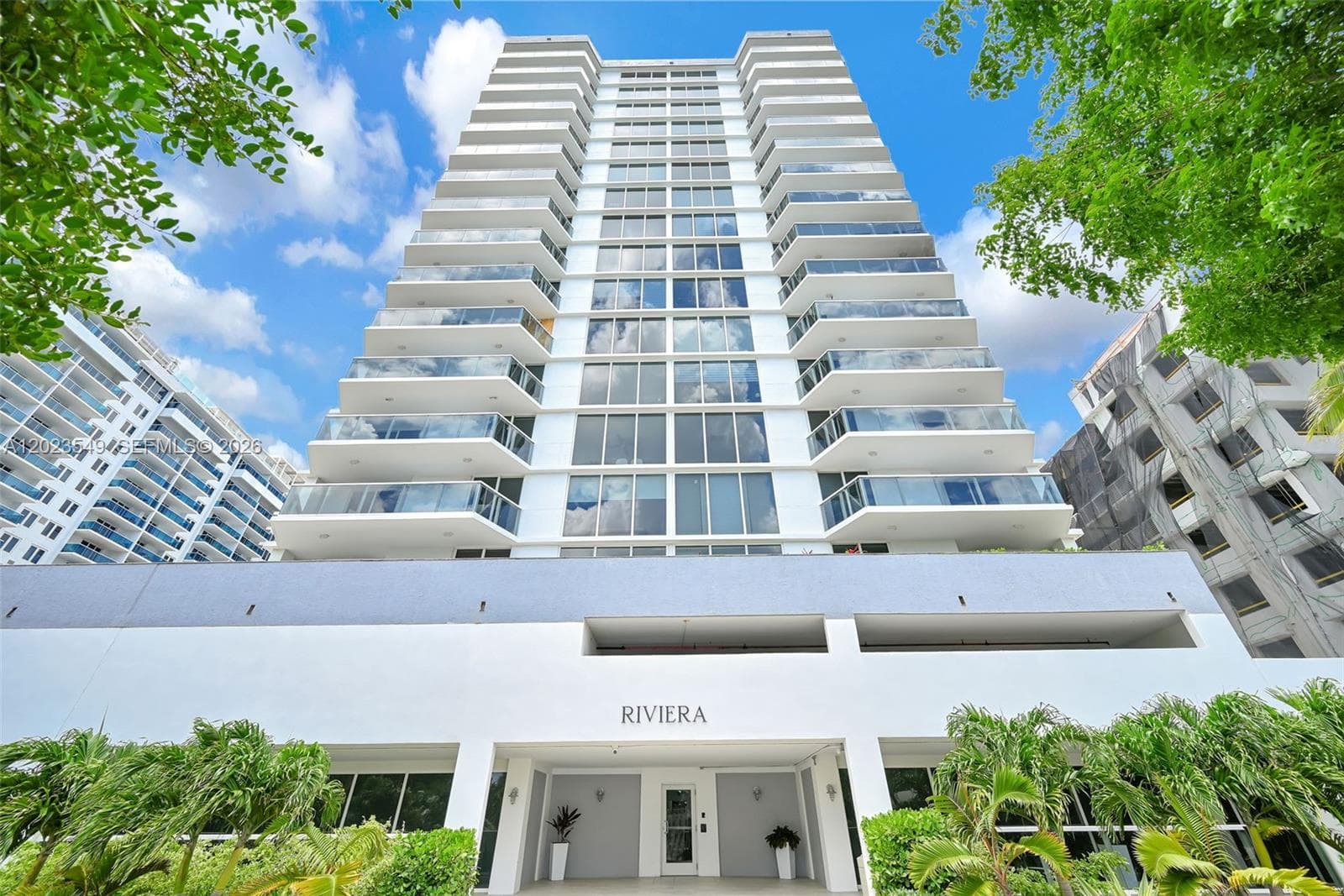 A12023549 — Miami Beach — 39