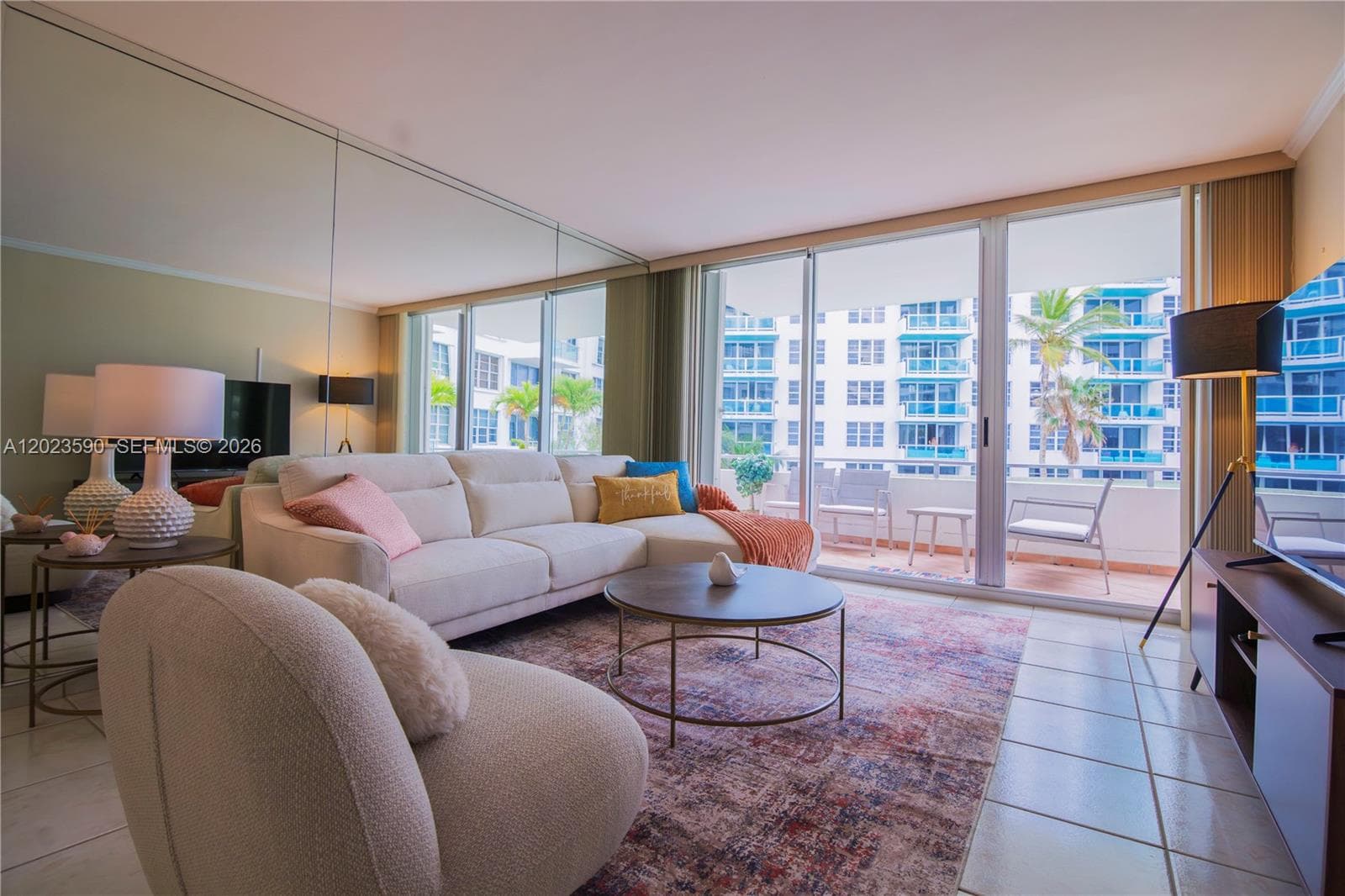 A12023590 — Miami Beach — 2
