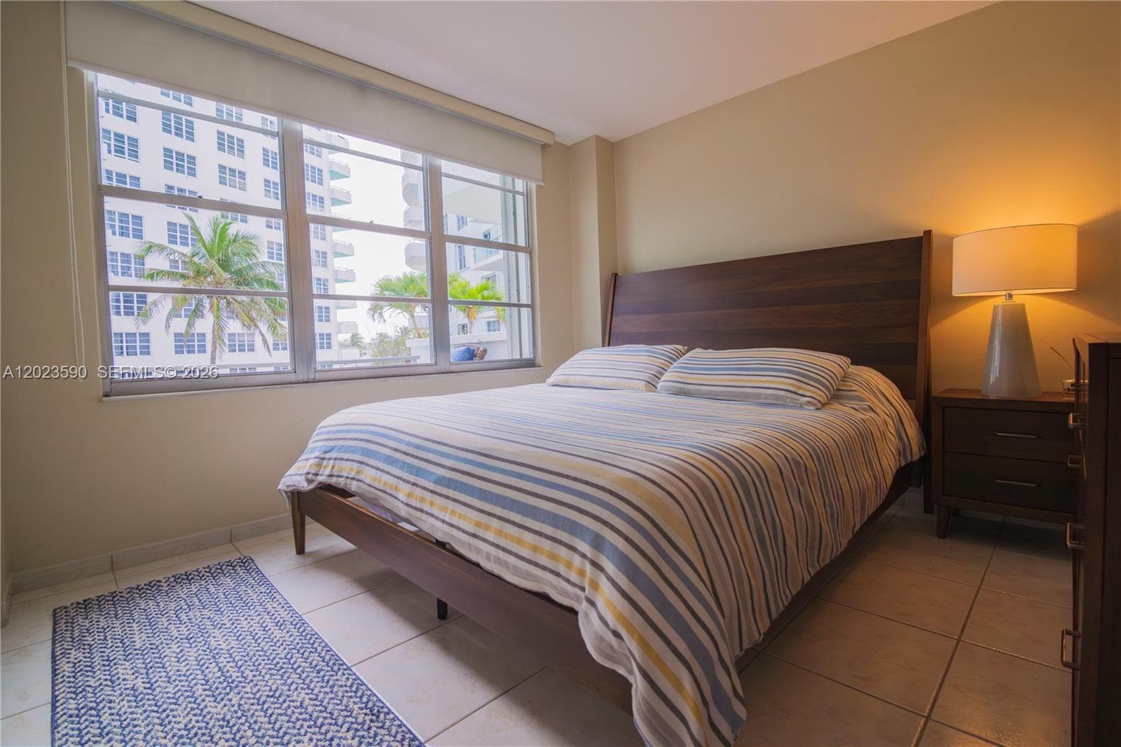 A12023590 — Miami Beach — 6