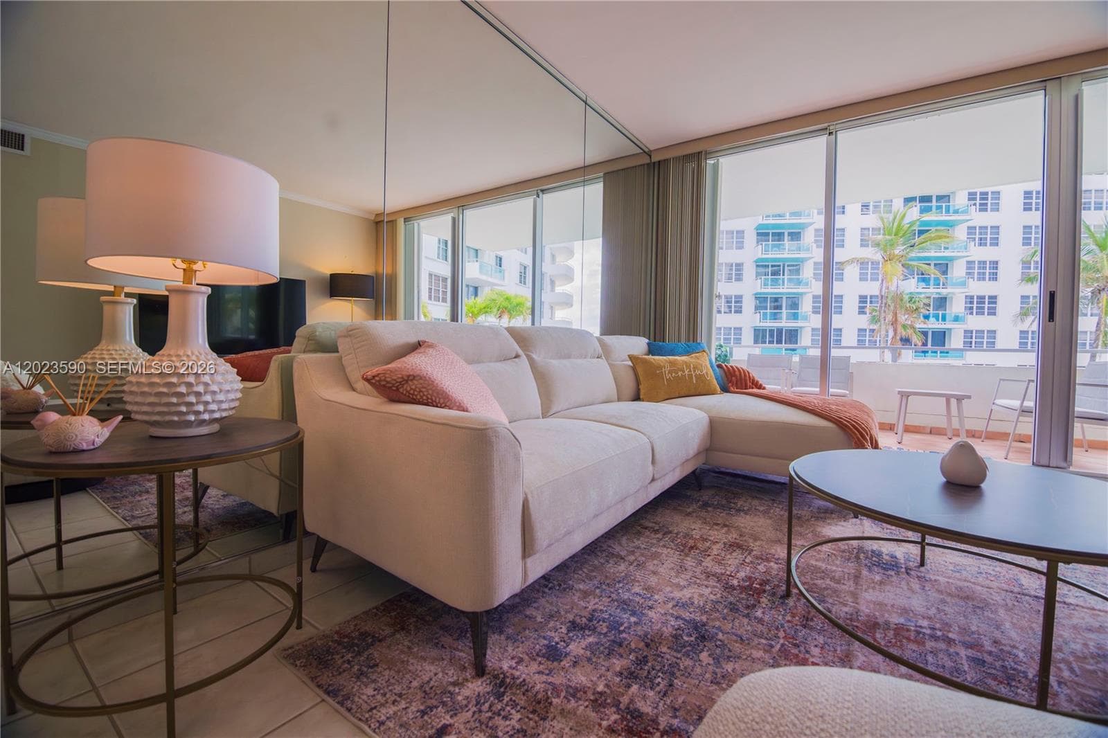 A12023590 — Miami Beach — 5