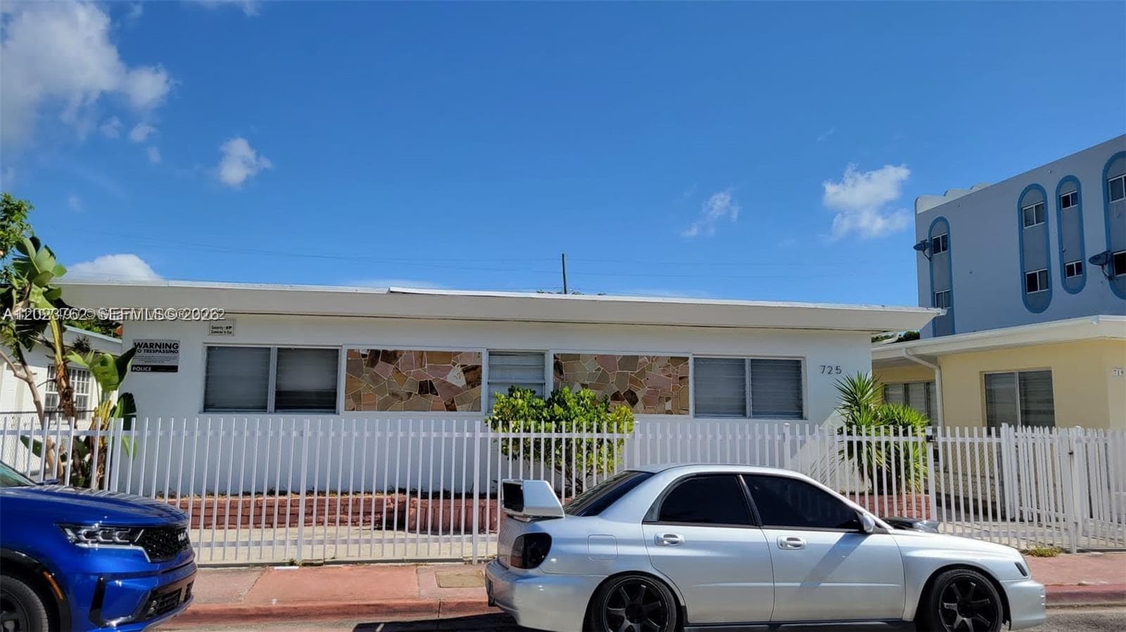 A12023762 — Miami Beach — 2