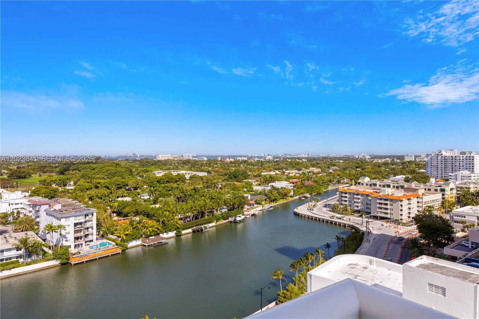 A12023841 — Miami Beach — 11