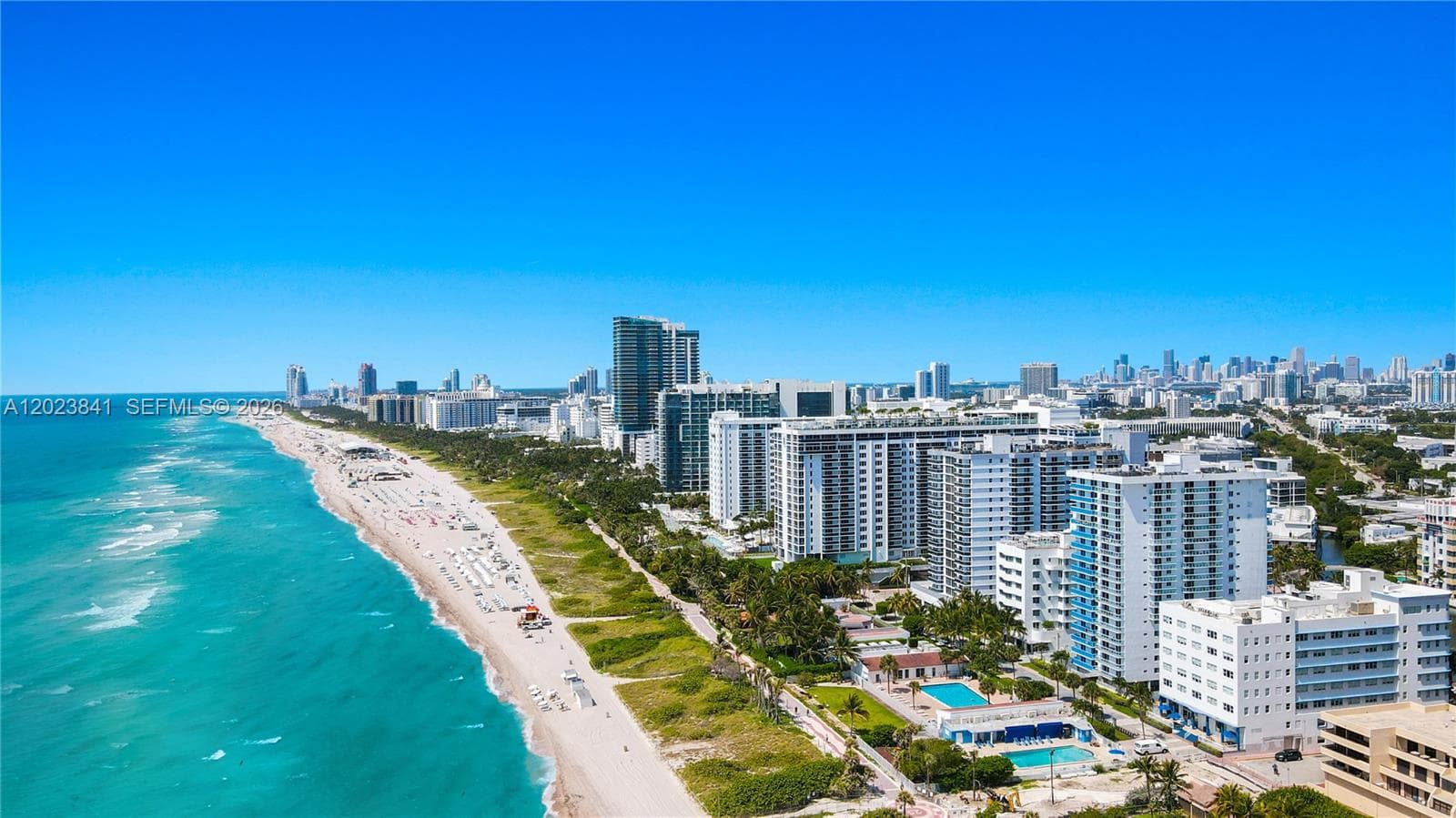 A12023841 — Miami Beach — 25