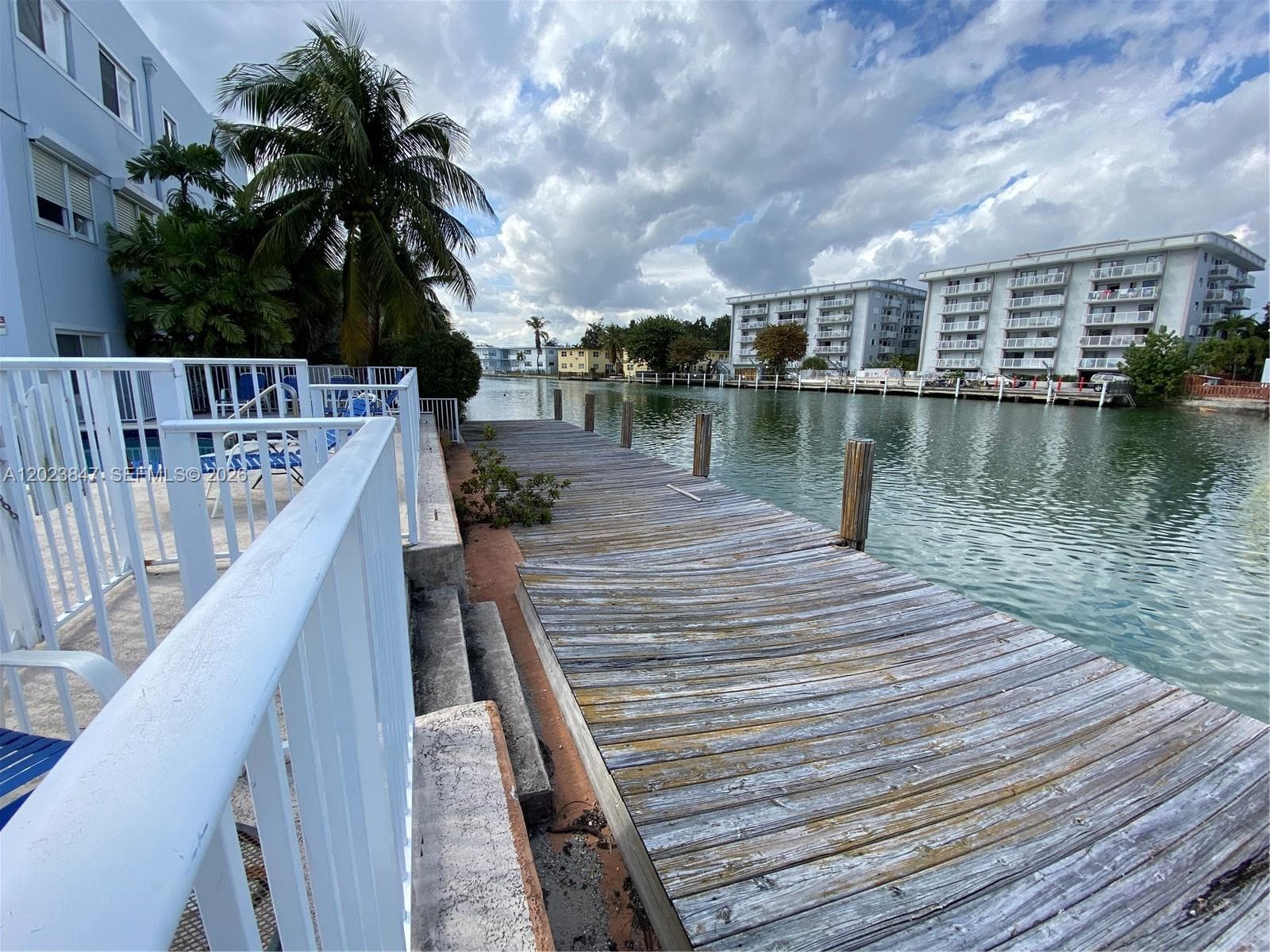A12023847 — Miami Beach — 16
