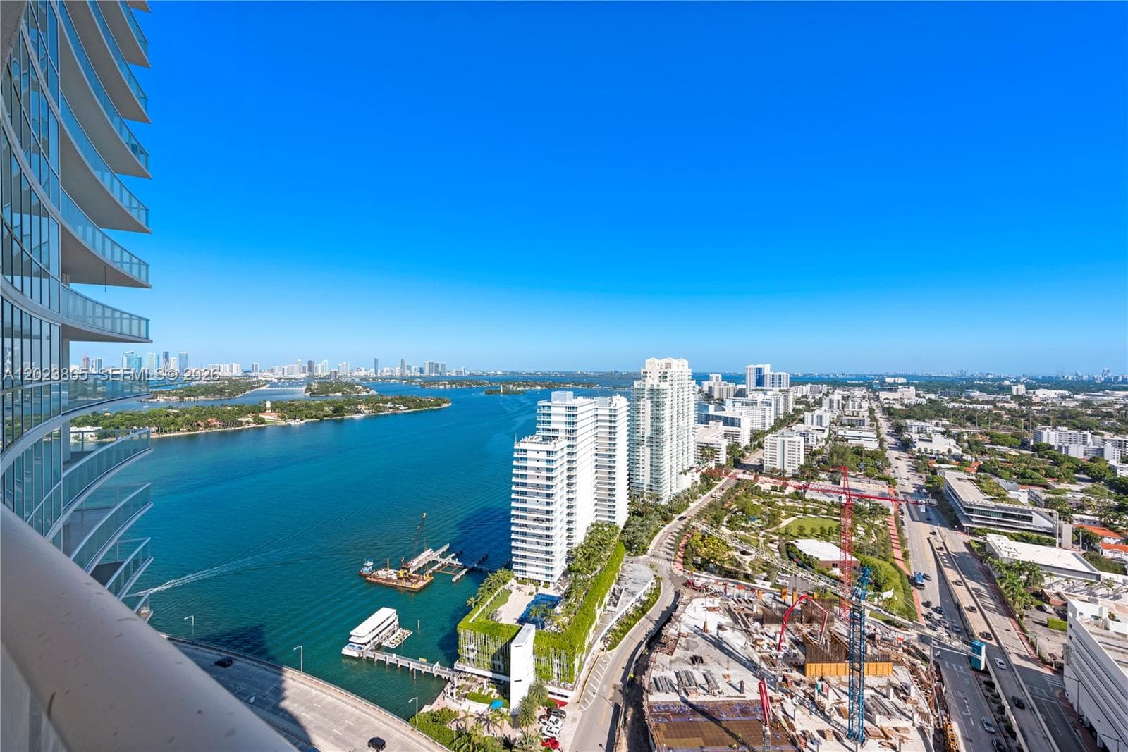 A12023865 — Miami Beach — 23