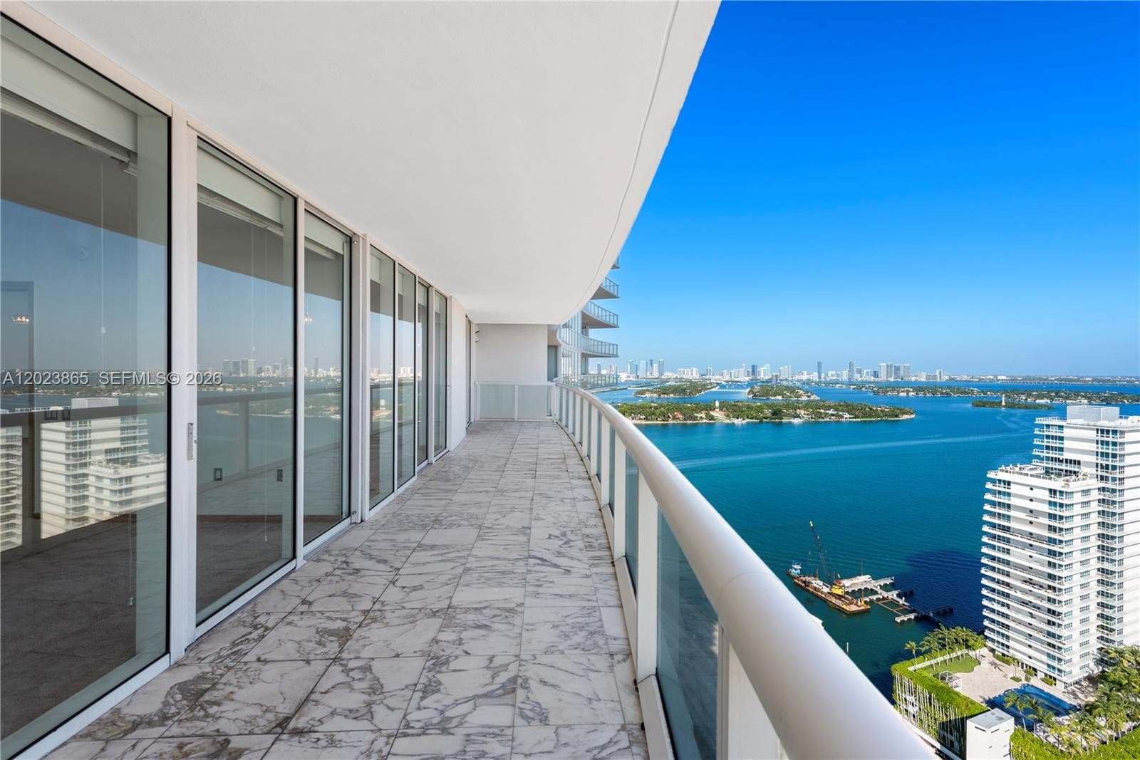 A12023865 — Miami Beach — 20