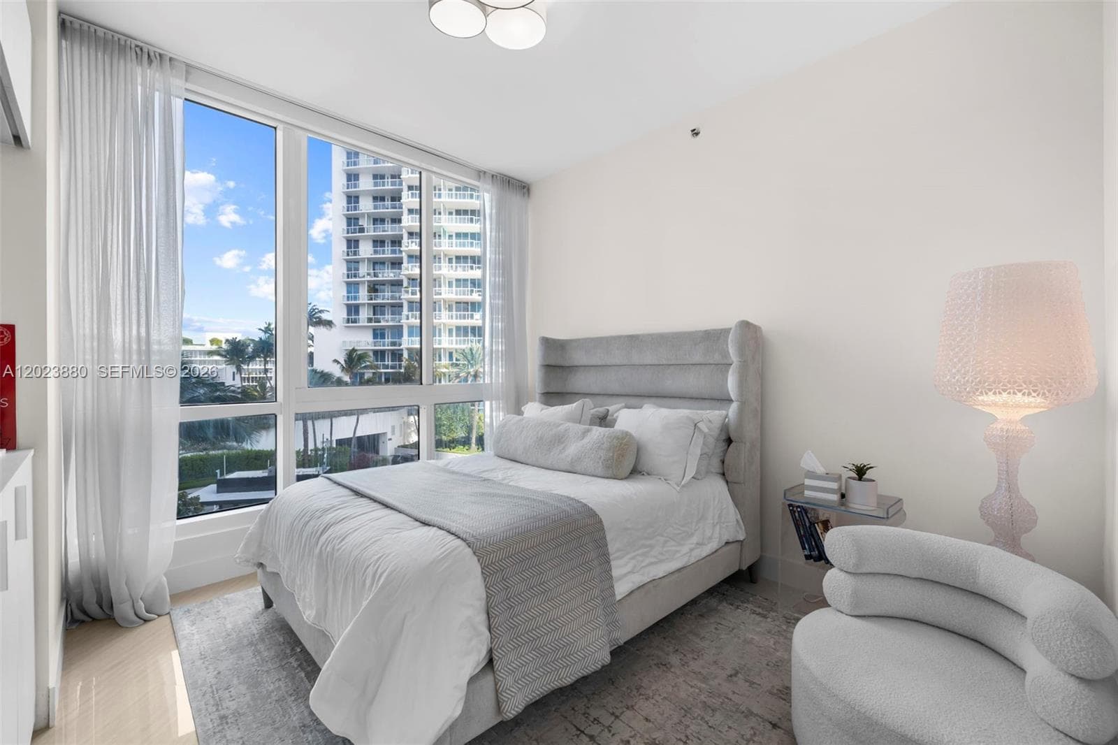 A12023880 — Miami Beach — 22
