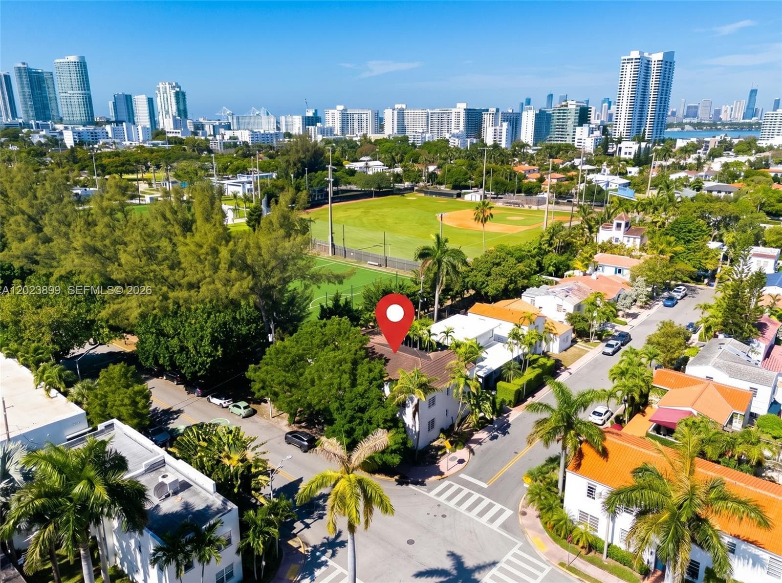 A12023899 — Miami Beach — 14
