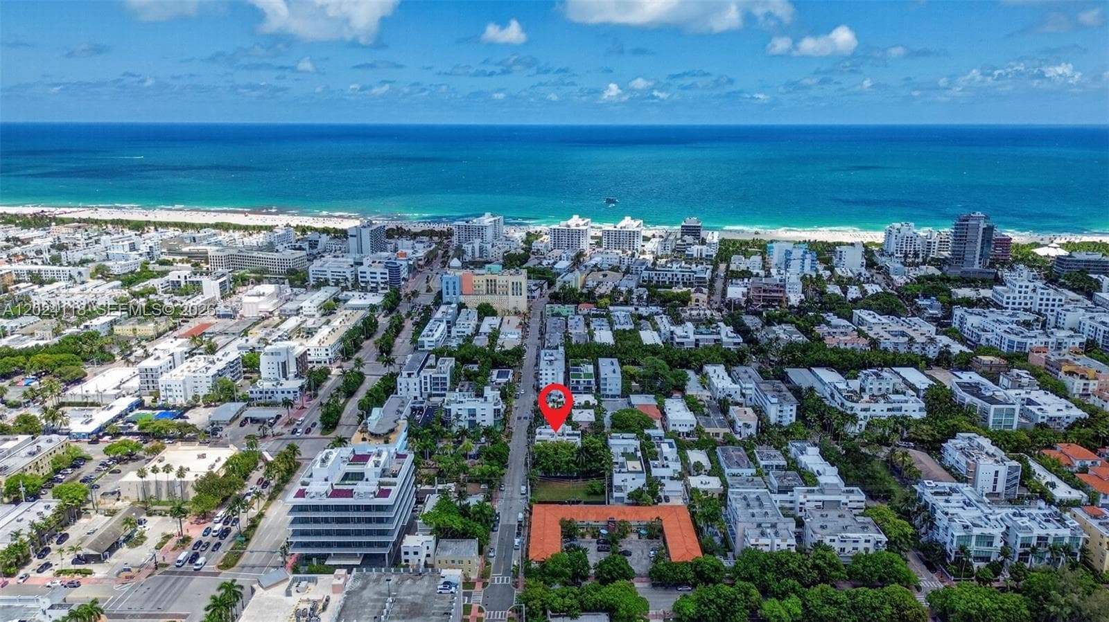 A12024118 — Miami Beach — 41