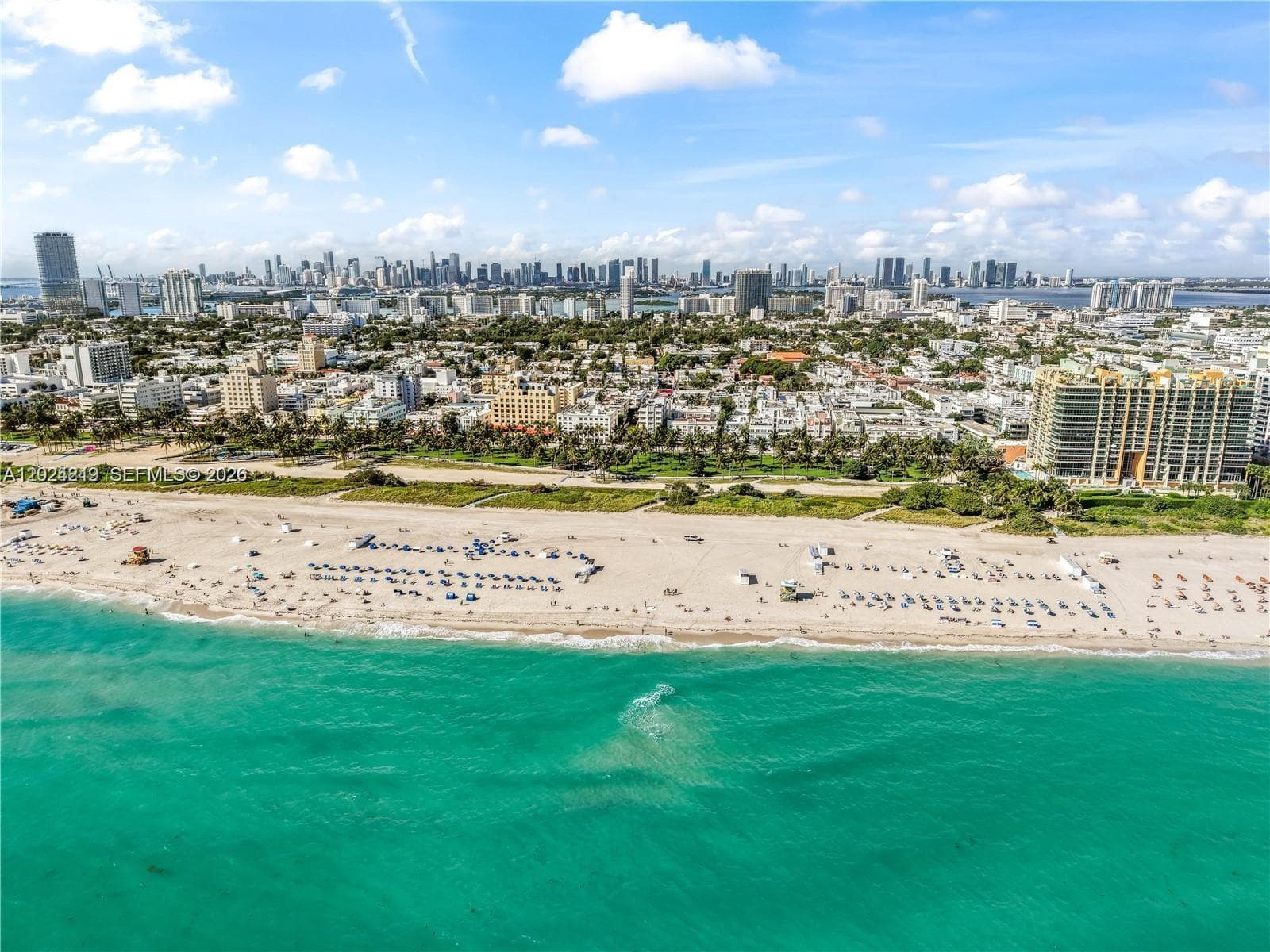 A12024219 — Miami Beach — 9